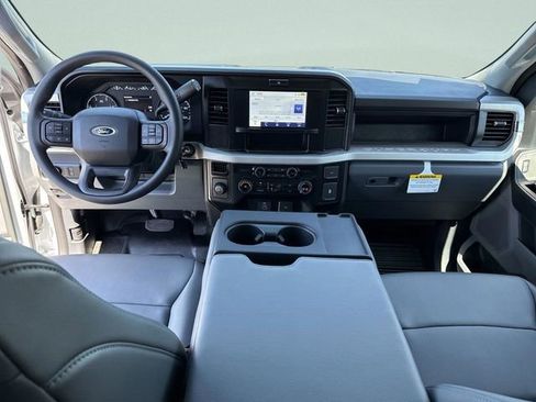 New 2026 Ford F250 XL w/ 360-Degree Camera Package RWD image 19