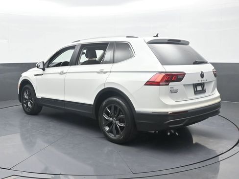 Used 2022 Volkswagen Tiguan SE image 4