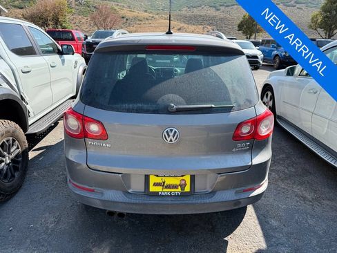 Used 2011 Volkswagen Tiguan S AWD/4WD image 5