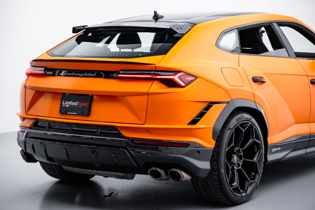 Used 2023 Lamborghini Urus Performante AWD/4WD image 27