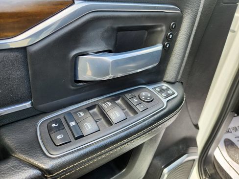 Used 2024 RAM 2500 Laramie AWD/4WD image 20