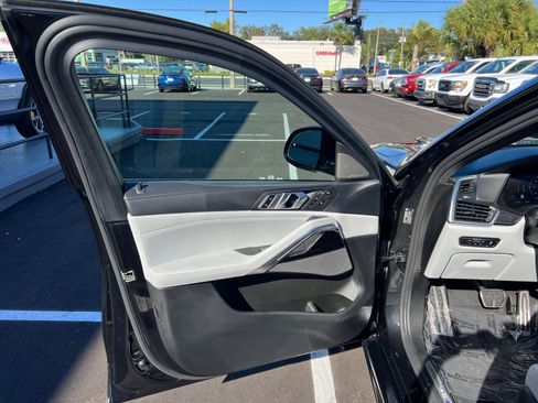 Used 2022 BMW X6 M image 35