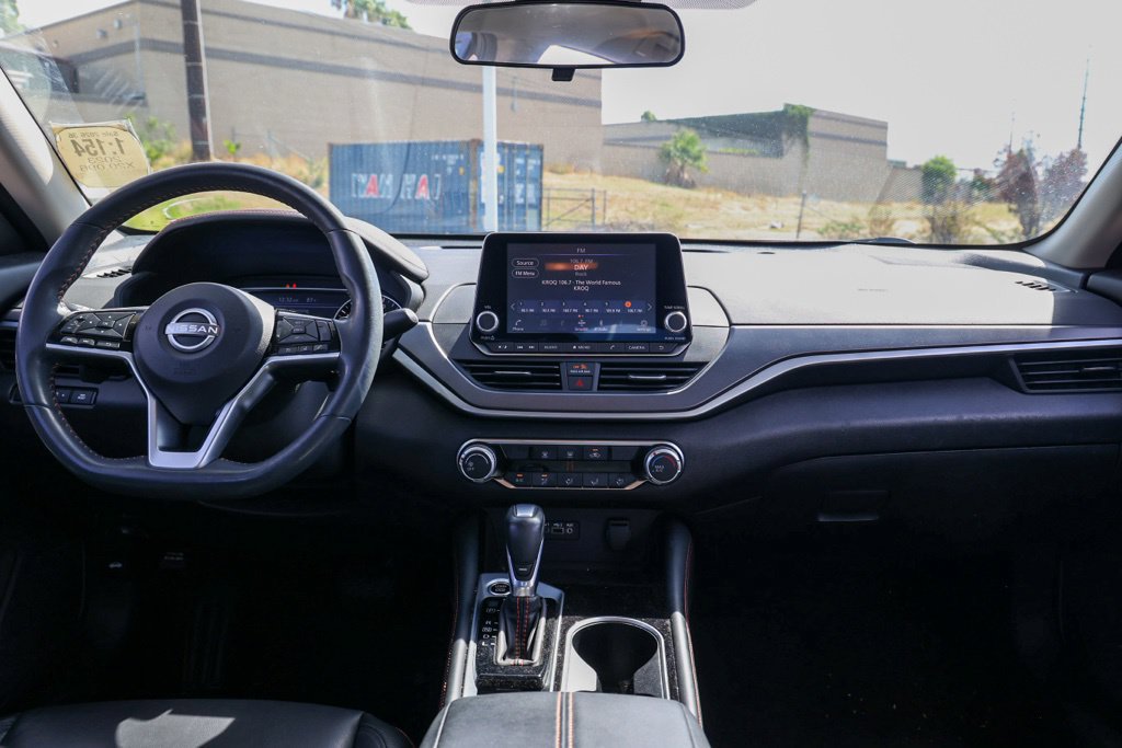 Used 2023 Nissan Altima 2.5 SR FWD image 22