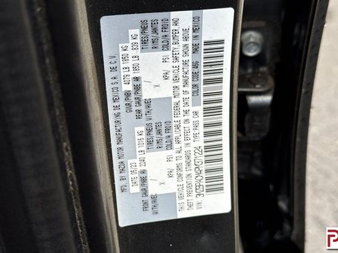 Used 2023 MAZDA MAZDA3 s image 34