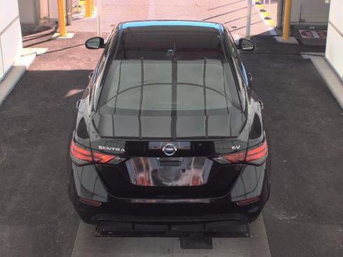 Used 2020 Nissan Sentra SV image 5