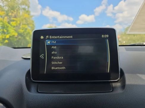 Used 2018 Toyota Yaris iA FWD image 25
