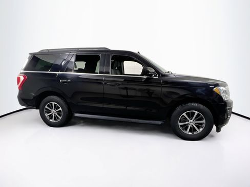 Used 2021 Ford Expedition XLT image 4