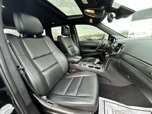 Used 2022 Jeep Grand Cherokee Limited w/ Tech Group image 31