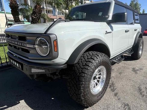 Used 2023 Ford Bronco Big Bend AWD/4WD image 1