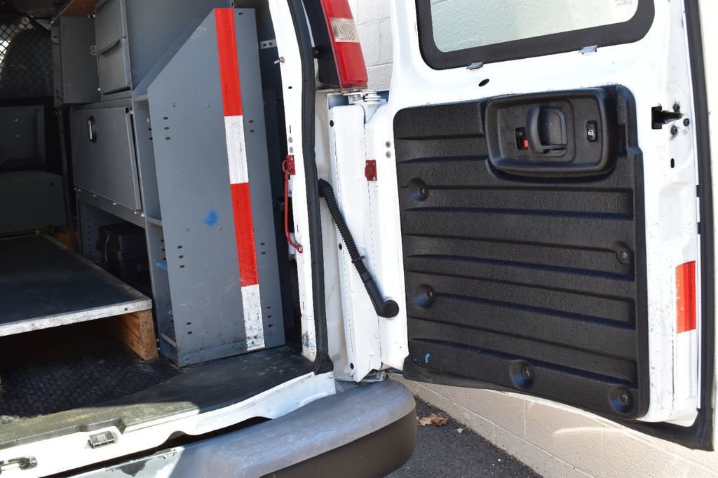 Used 2014 Chevrolet Express 2500 RWD image 28