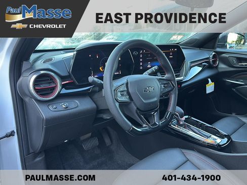 Certified 2024 Chevrolet Trax RS w/ Sunroof Package FWD image 11