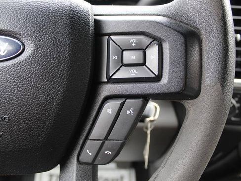 Used 2015 Ford F150 XLT AWD/4WD image 16