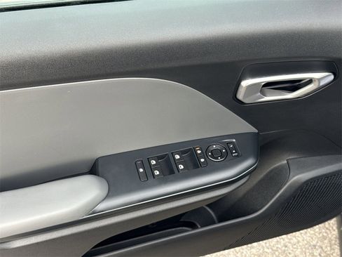 New 2025 Kia K4 LXS image 15