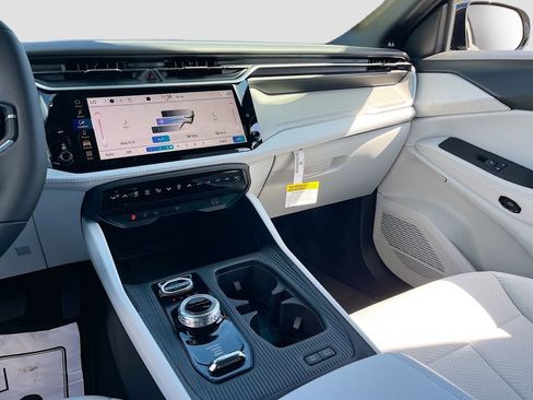 New 2026 Jeep Cherokee Laredo image 22