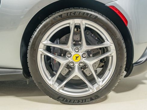 Certified 2022 Ferrari Roma RWD image 13