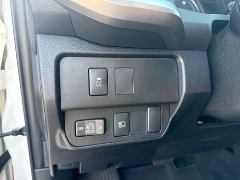 Used 2023 Toyota Tacoma SR5 w/ Technology Package AWD/4WD image 27