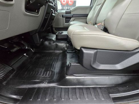 Used 2019 Ford F150 XL w/ Equipment Group 101A Mid RWD image 12