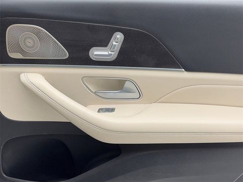 Used 2021 Mercedes-Benz GLS 450 4MATIC image 56