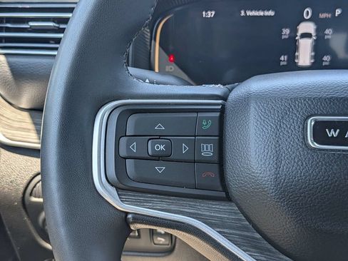 Used 2024 Jeep Wagoneer Series II AWD/4WD image 26
