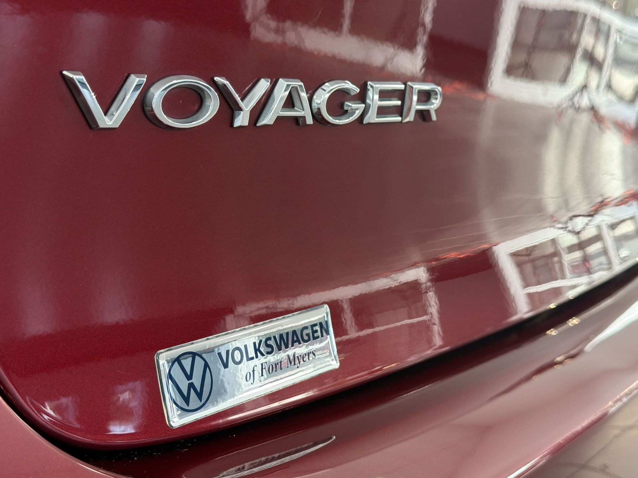 Used 2023 Chrysler Voyager LX FWD image 36