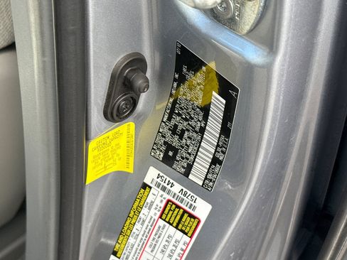 Used 2012 Toyota Sienna LE image 18