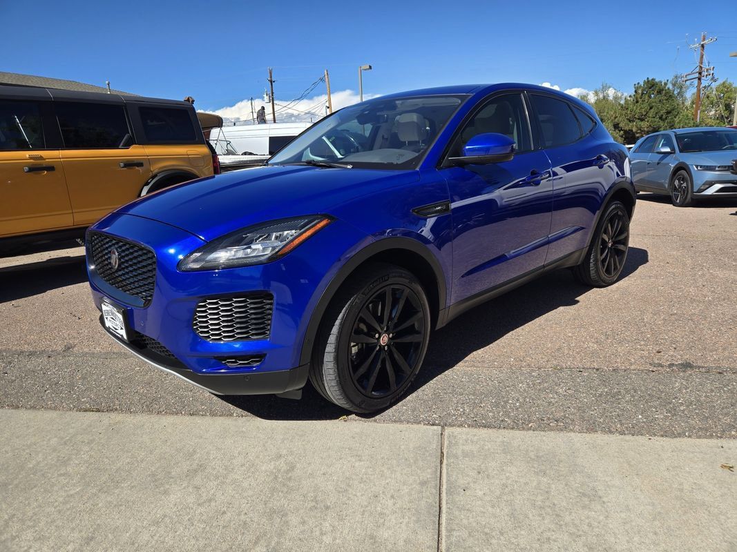 Used 2019 Jaguar E-PACE SE AWD/4WD image 3