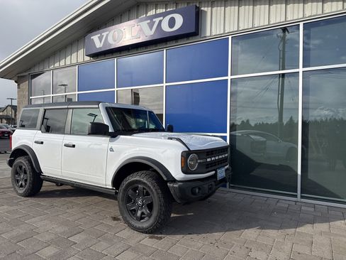 Used 2024 Ford Bronco Black Diamond image 1