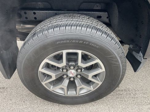 Used 2022 GMC Canyon AT4 image 6