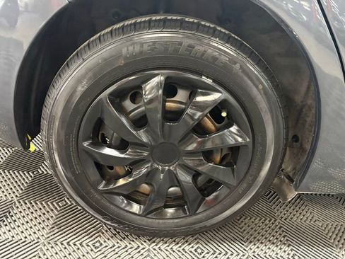 Used 2015 MAZDA MAZDA3 i Sport FWD image 15