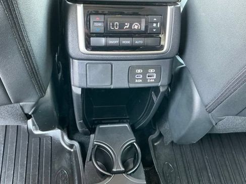 Used 2023 Subaru Ascent Onyx Edition AWD/4WD image 20