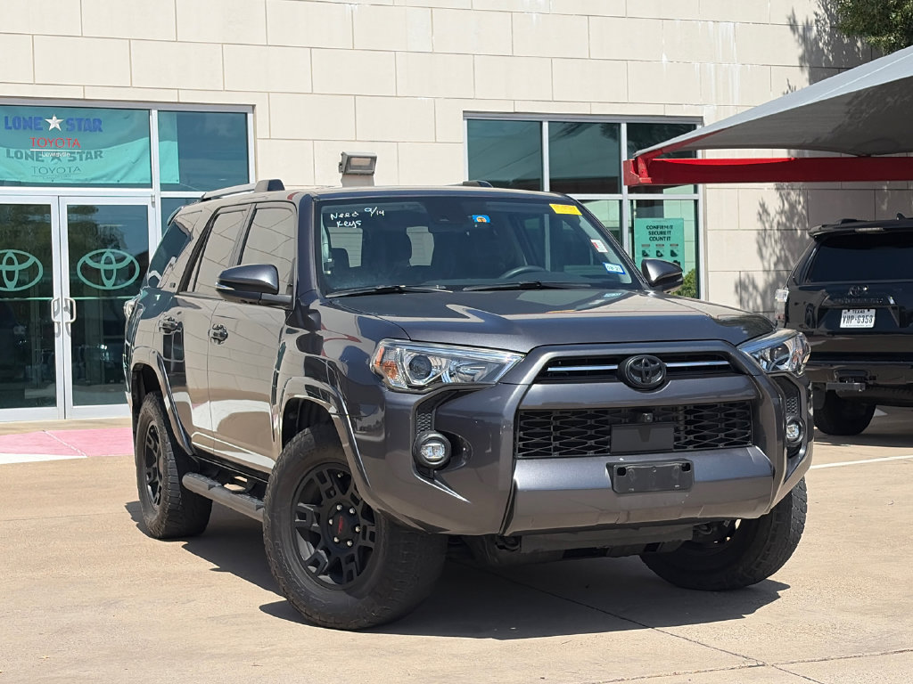 Used 2022 Toyota 4Runner SR5 Premium w/ Moonroof Package RWD image 2