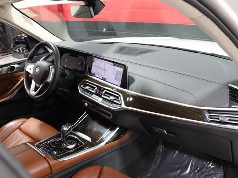 Used 2019 BMW X7 xDrive40i w/ Premium Package AWD/4WD image 49