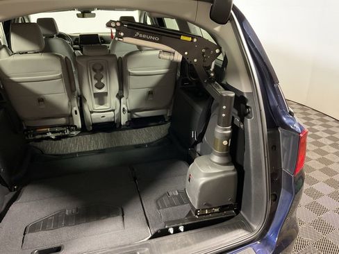Used 2022 Honda Odyssey EX-L image 17