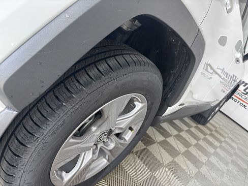 Used 2025 Toyota RAV4 XLE w/ Convenience Package AWD/4WD image 34