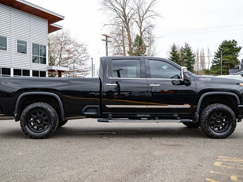 Used 2024 Chevrolet Silverado 3500 High Country w/ High Country Premium Package image 2