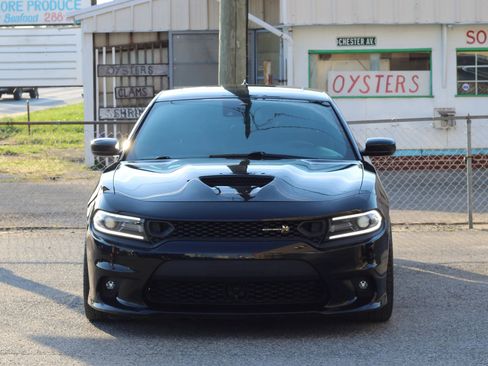 Used 2019 Dodge Charger Scat Pack w/ Dynamics Package image 2