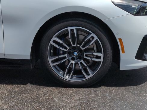 Used 2024 BMW 530i w/ M Sport Package RWD image 11