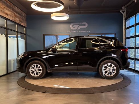 Used 2024 Ford Escape Active AWD/4WD image 6