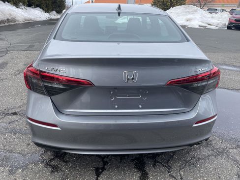 Used 2023 Honda Civic Sport image 5