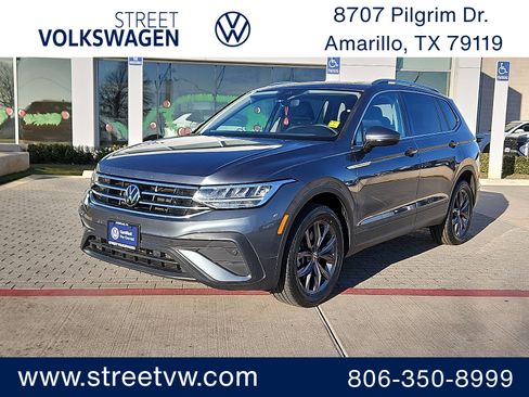 Used 2023 Volkswagen Tiguan SE w/ Panoramic Sunroof Package image 1