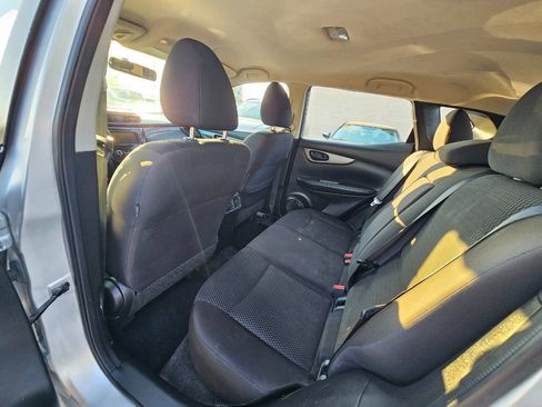 Used 2019 Nissan Rogue Sport S FWD image 9