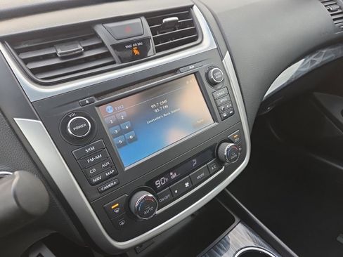Used 2016 Nissan Altima 2.5 SL w/ 2.5 Technology Package image 31