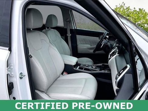 Certified 2022 Kia Sorento SX w/ Panoramic Sunroof Package image 7