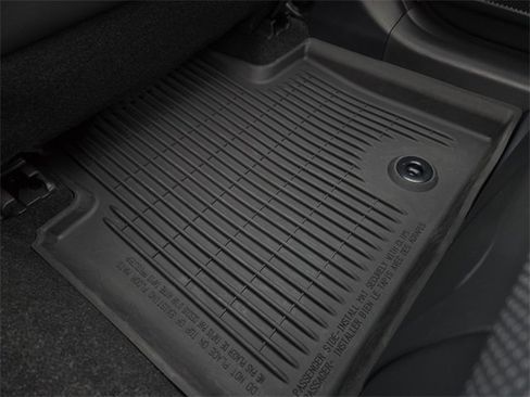 Used 2025 Toyota Crown Limited image 34