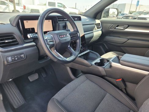 Used 2025 GMC Terrain Elevation AWD/4WD image 9