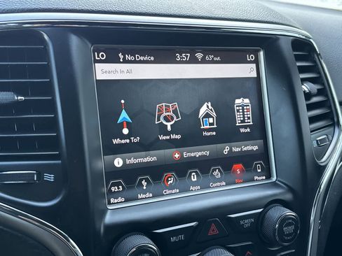 Certified 2018 Jeep Grand Cherokee Limited w/ Trailer Tow Group IV AWD/4WD image 22