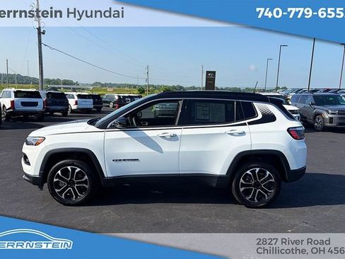 Used 2023 Jeep Compass Limited w/ Sun and Sound Group AWD/4WD image 4