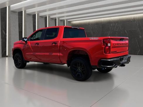 Used 2021 Chevrolet Silverado 1500 LT Trail Boss w/ Bed Protection Package AWD/4WD image 4