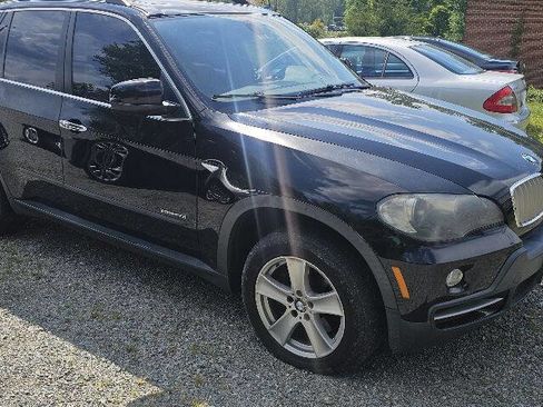 Used 2009 BMW X5 xDrive48i AWD/4WD image 1