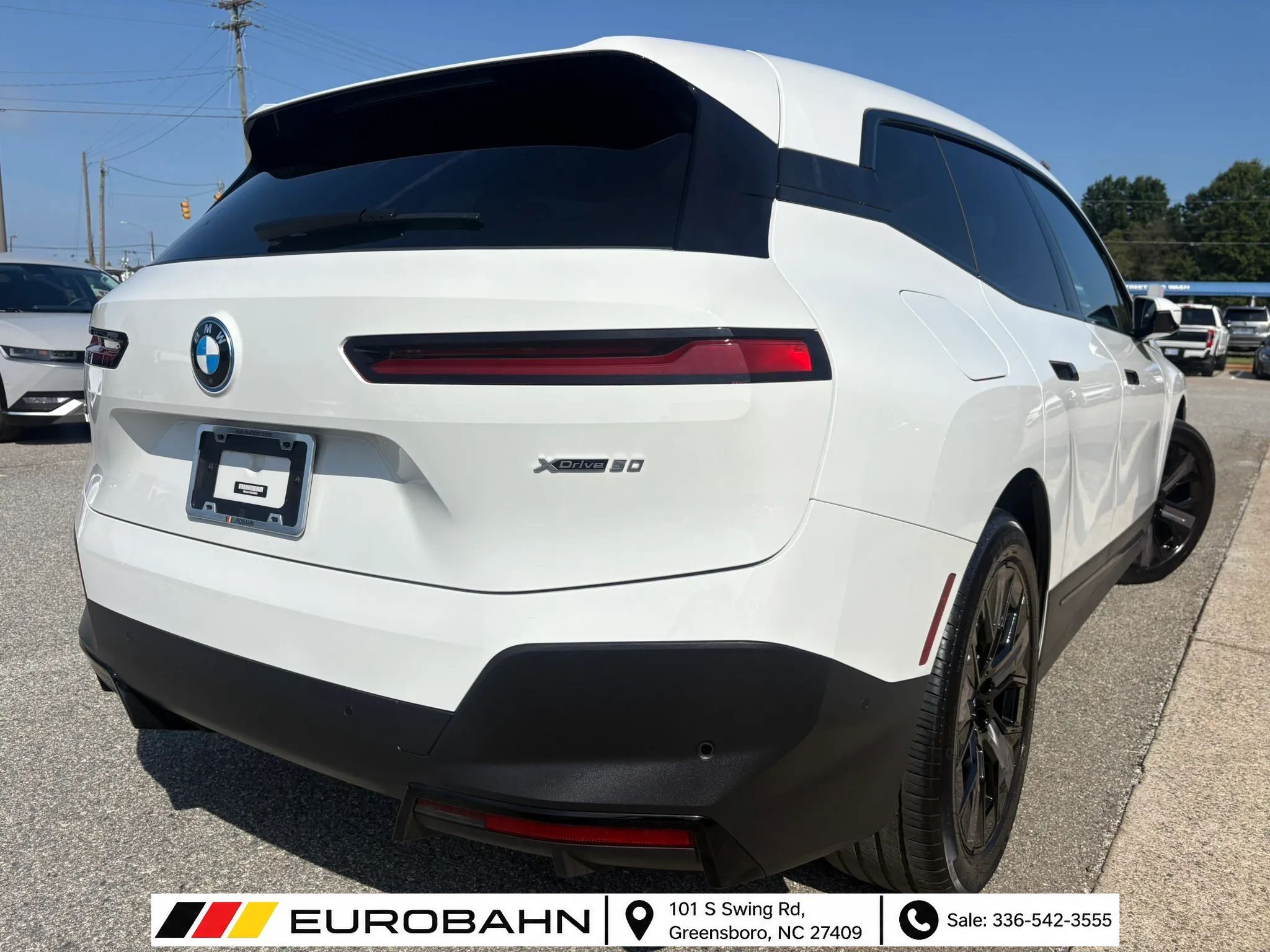 Used 2024 BMW iX xDrive50 AWD/4WD image 5